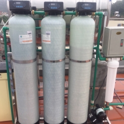 Lọc tổng 3 cột composit, 3 van tự động